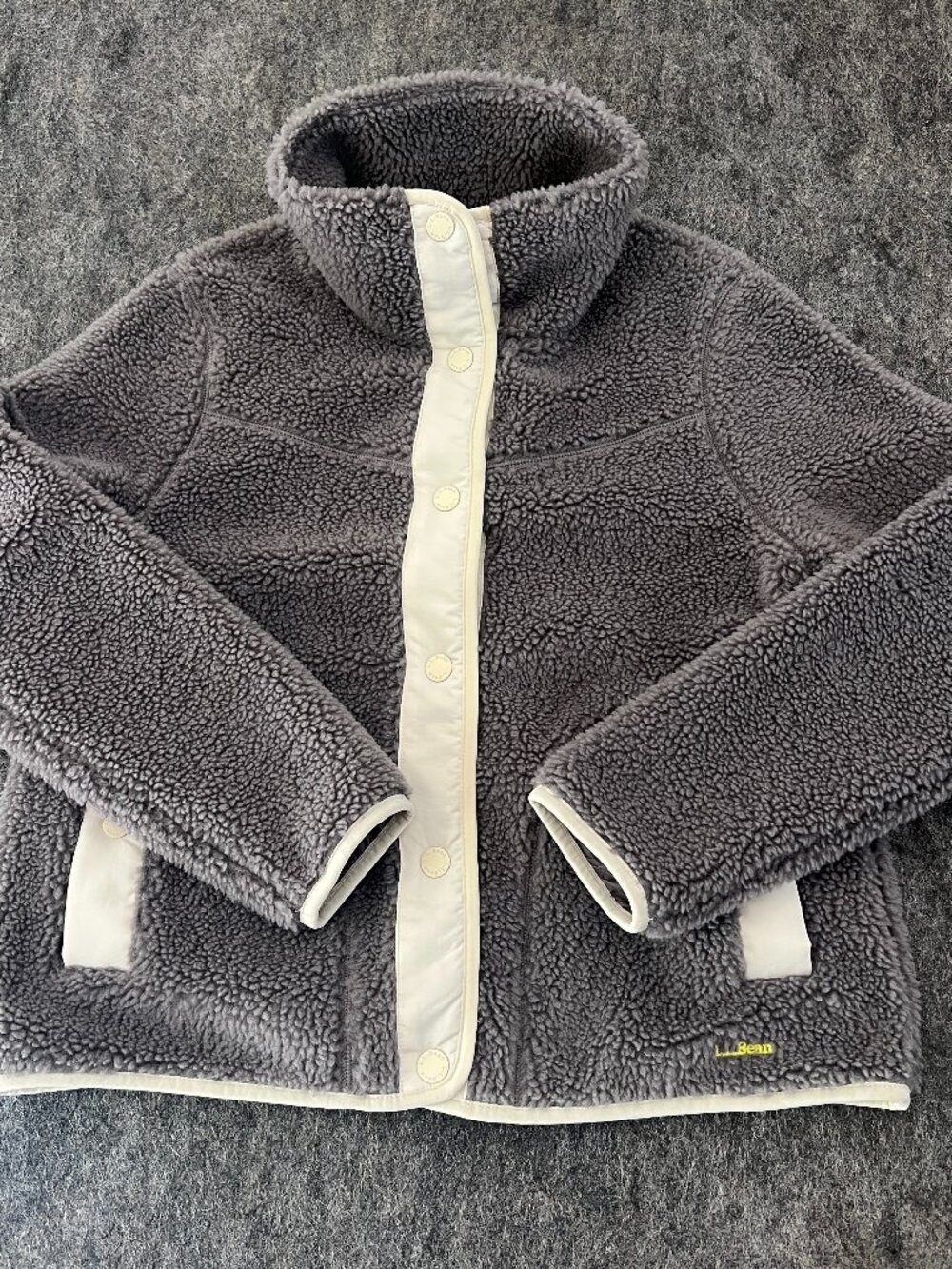 LL Bean Women's Fuzzy Jacket Grey Sherpa Snap Buttons Mock Neck Small Petite
